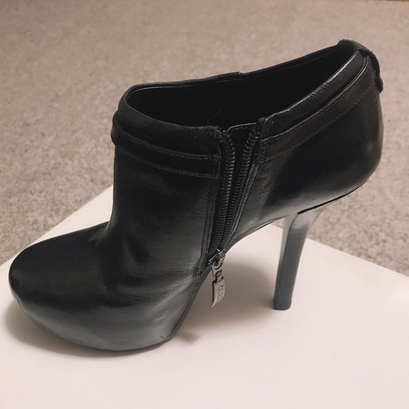Guess Black Leather Heel Booties - Picture 2 of 5